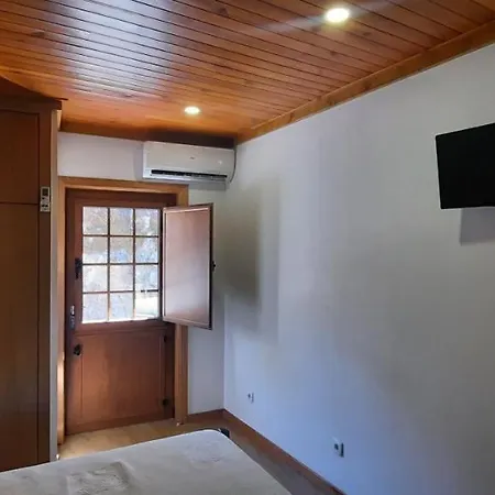 Дом отдыха Apimonte Casa Do Serra - Pn Montesinho *