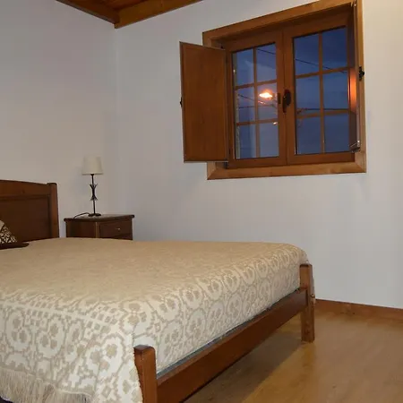Apimonte Casa Do Serra - Pn Montesinho Feriehus